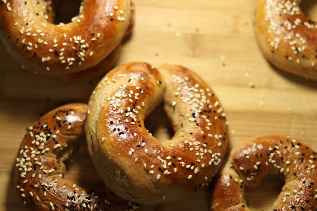 Bagels of Montreal - Jewish Delicacy - Freepik