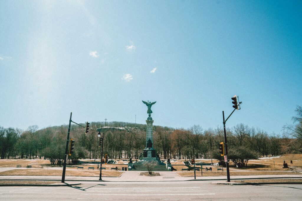 Statue in Mount Royal Park - in Montreal - Manny Fortin - From Unsplash