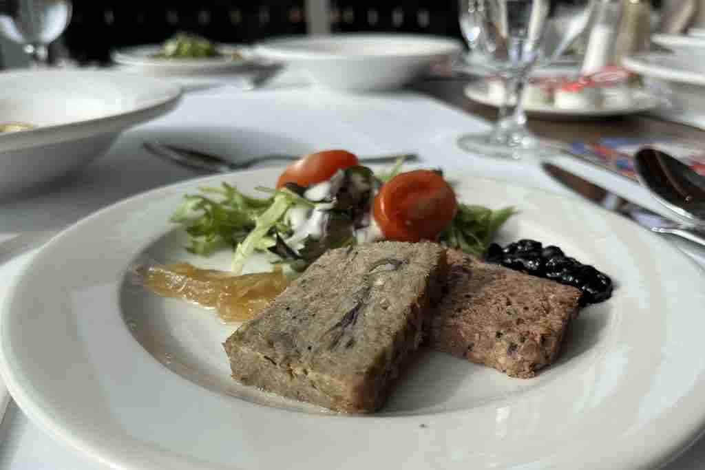 Meal on a plate at Sagamité by Stephanie Wallcraft
