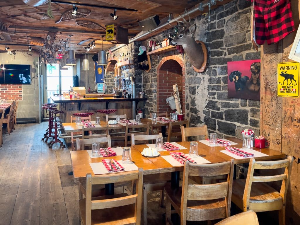 La Bûche restaurant interior