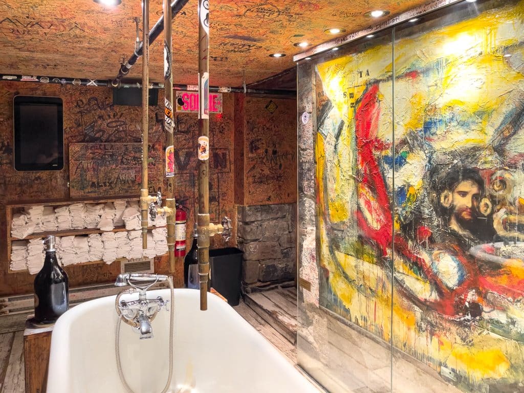 Toilet at La Bûche