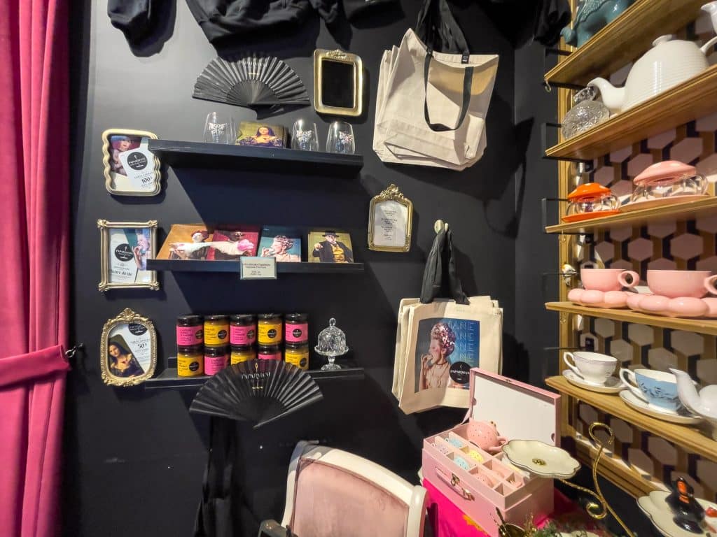 entrance of Paparmane