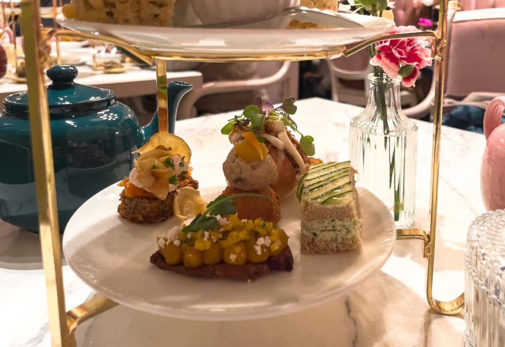 Little bites and sandwiches of Paparmane