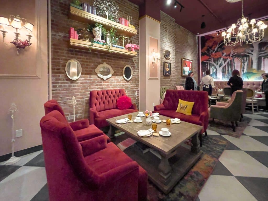 Living room of Paparmane